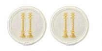 2 Parallel Bugles Metallic Gold on White 1.5" Circle, PAIR