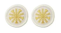 5 Crossed Bugles Metallic Gold on White 1.5" Circle