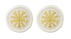 5 Crossed Bugles Metallic Gold on White 1.5" Circle